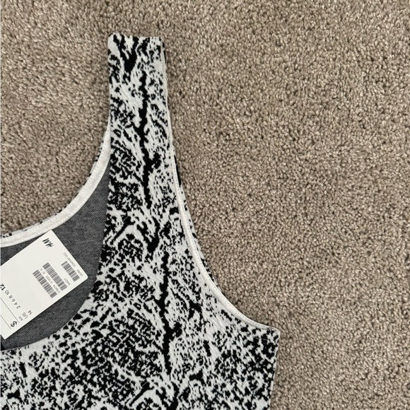 H&M Divided Textured Snake Print Bodycon Tank Mini Dress women’s size 12 - Picture 4 of 4